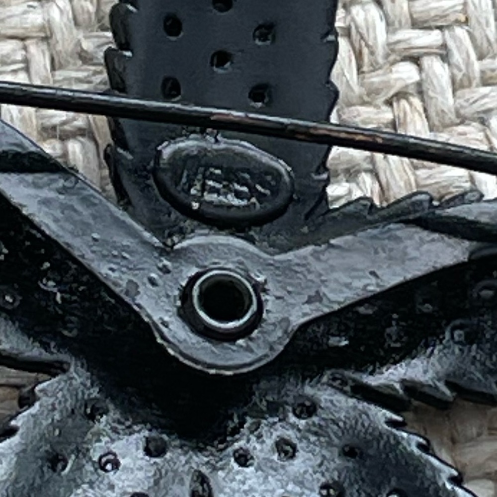 Weiss Jet Starfish Pin - Picture 2 of 3